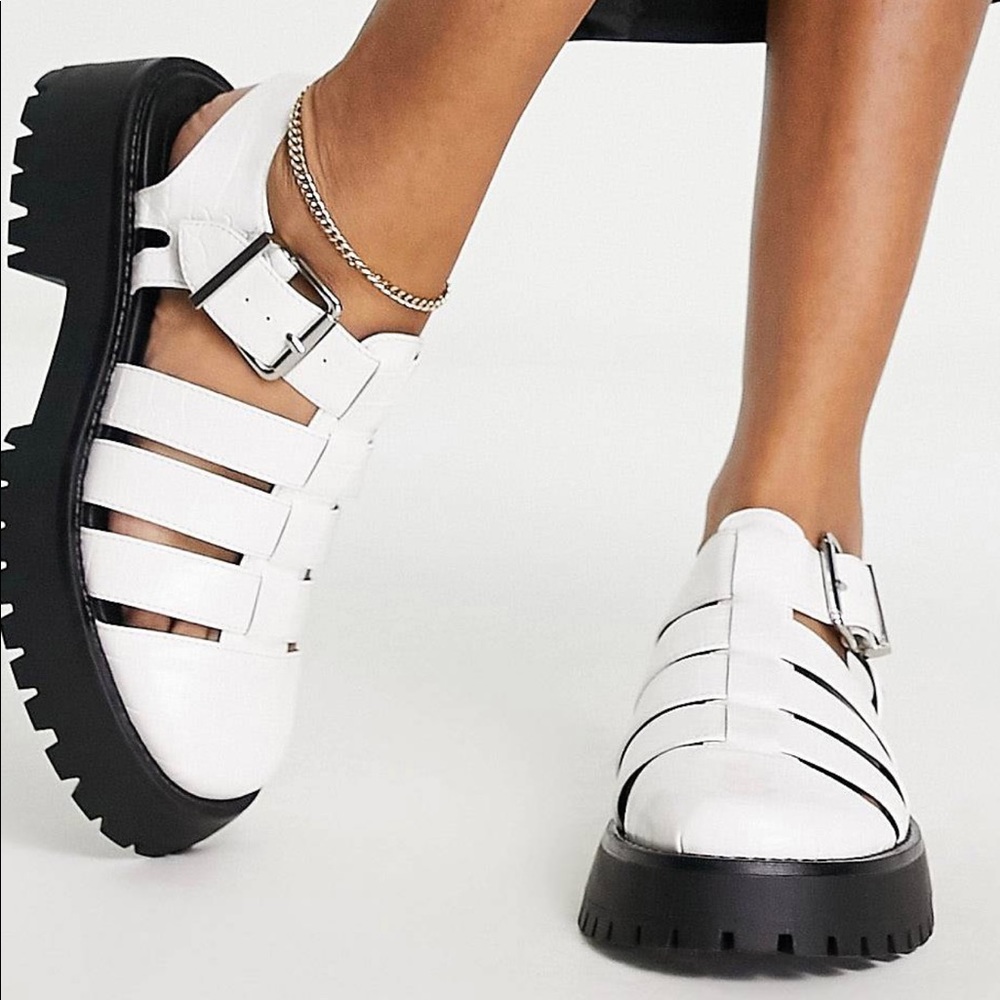 Lamoda fisherman sandals